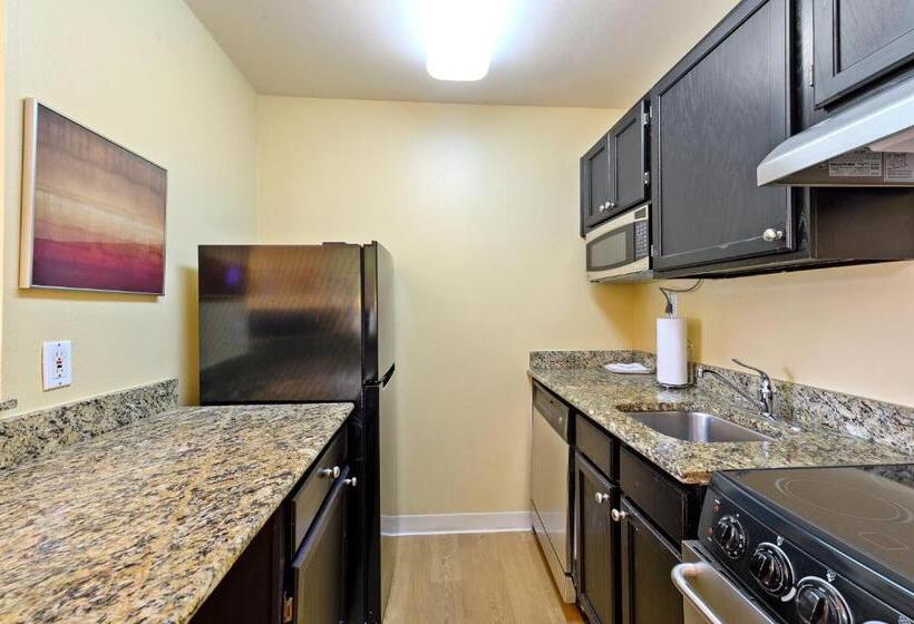 Люкс, Extended Stay America Suites  Atlanta  Northlake