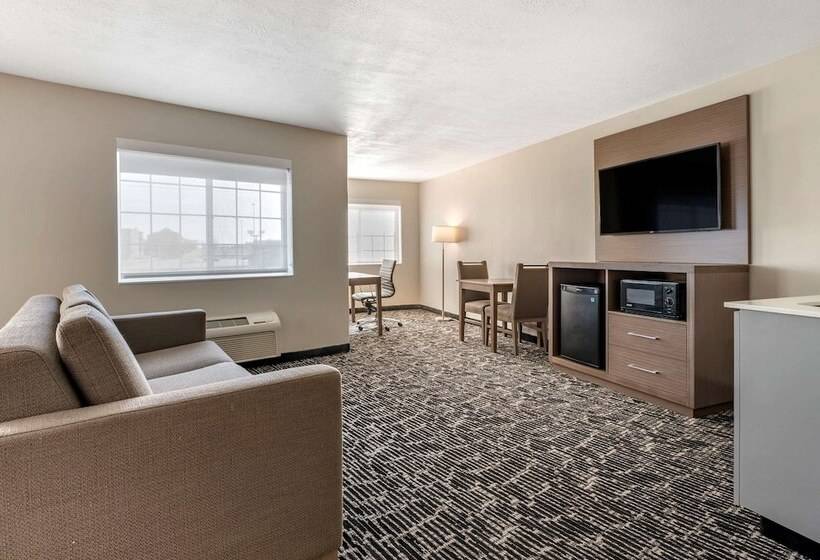 スイート, Clarion Pointe Indianapolis Airport