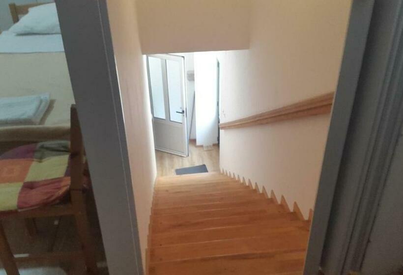 Студия Стандарт, Guest House Fosa