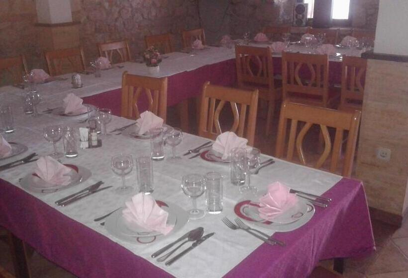Трехместный Номер Стандарт с Балконом, Guest House Fosa