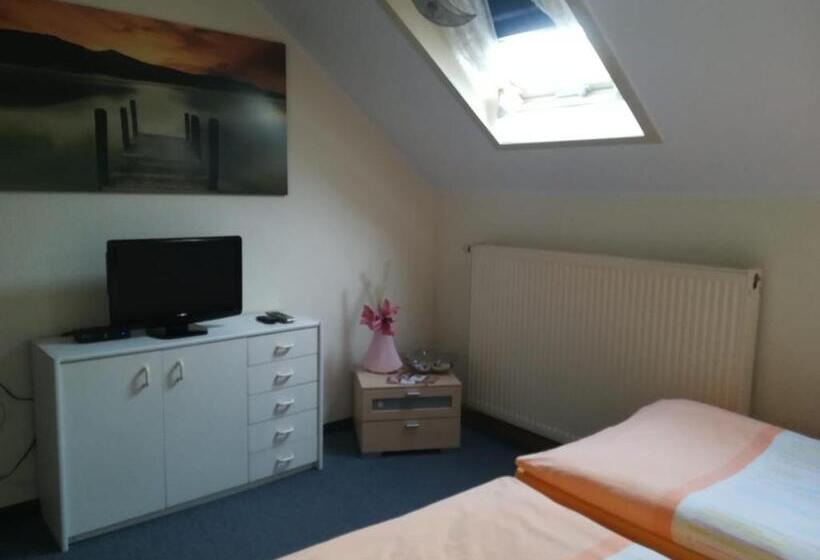 家庭套房, Kyffhäuserhotel Goldene Aue