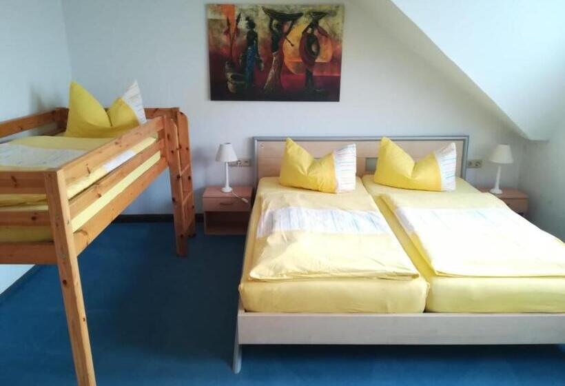 家庭套房, Kyffhäuserhotel Goldene Aue