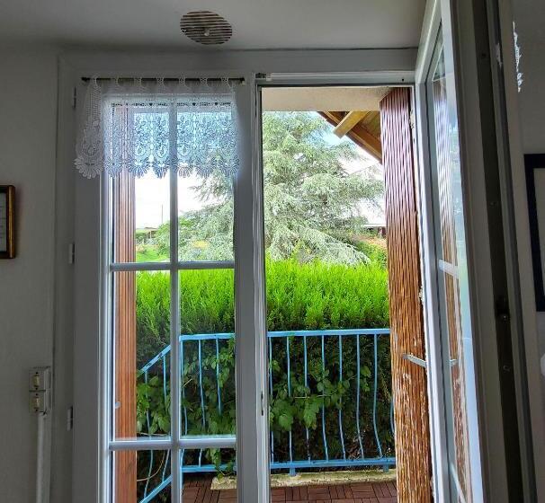 Апартаменты 1 Спальня, Guest House Près Des Montgolfières