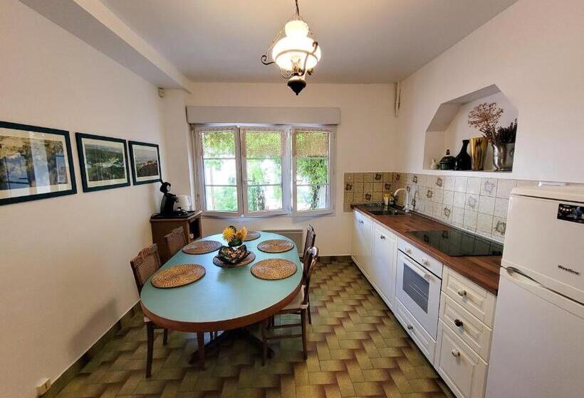 Апартаменты Семейные 1 Спальня, Guest House Près Des Montgolfières