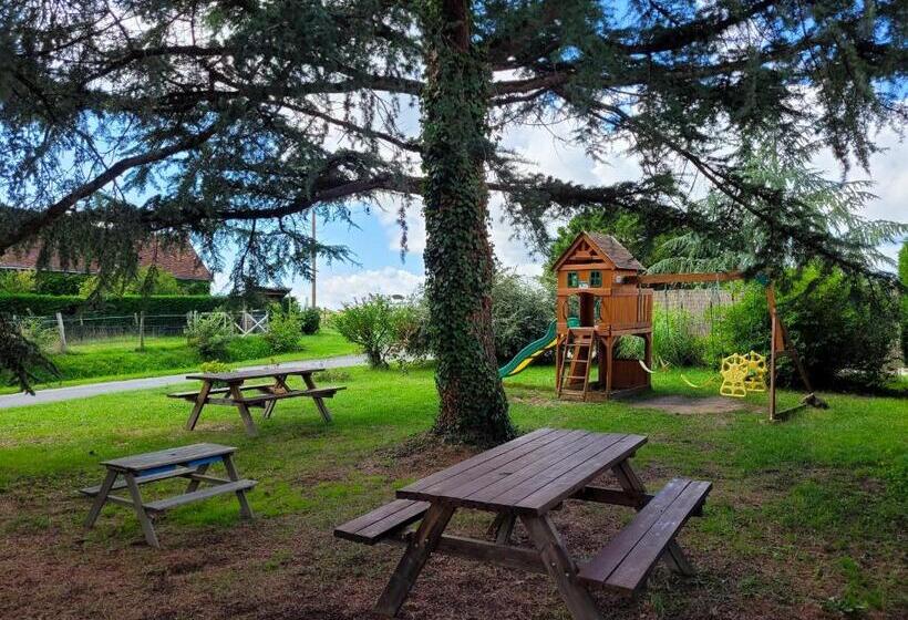 Номер Стандарт Трехместный, Guest House Près Des Montgolfières