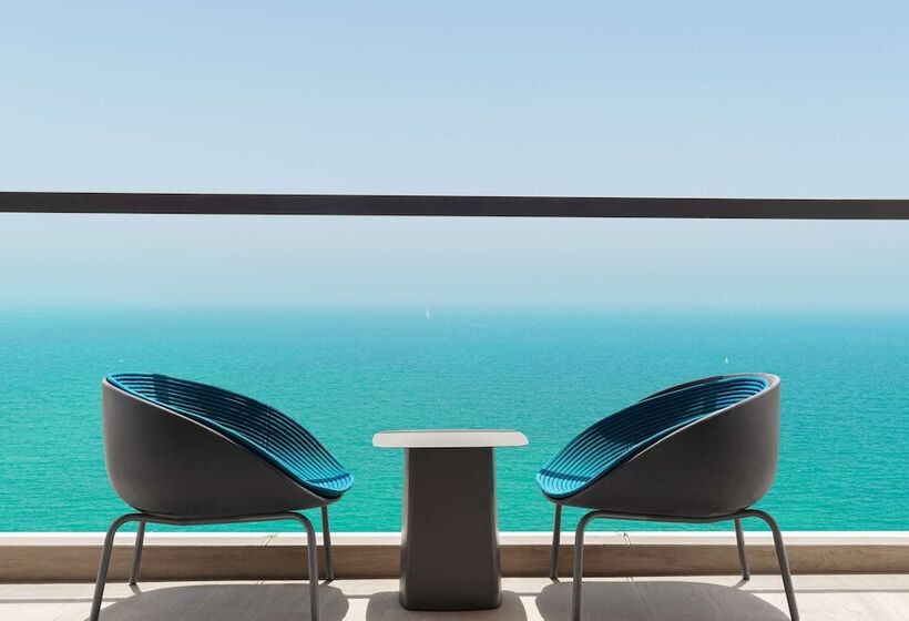 스탠다드 룸 더블 침대 2개, Hampton By Hilton Marjan Island