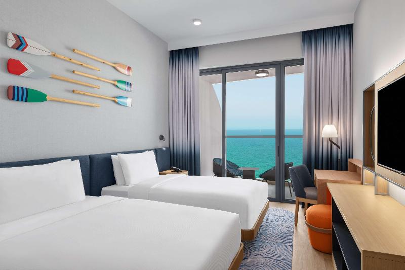 패밀리 연결 룸, Hampton By Hilton Marjan Island