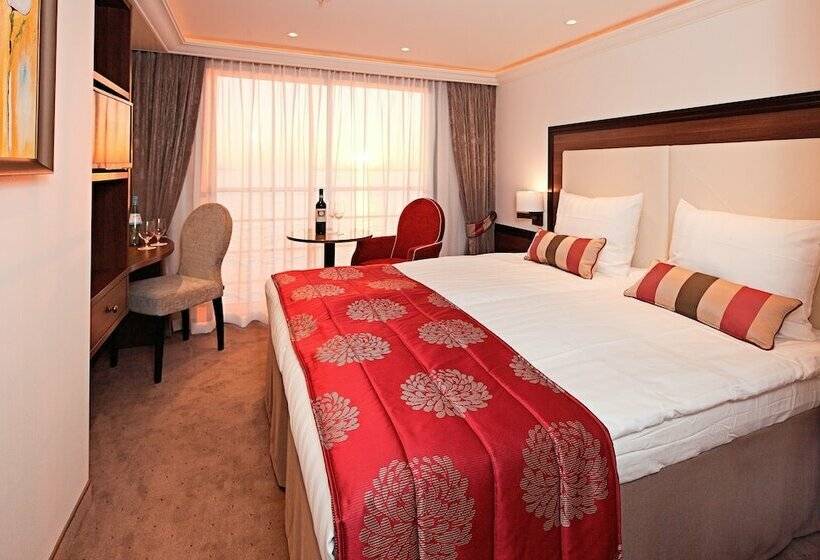 اتاق راحتی, Select Ms William Shakespeare   Frankfurt
