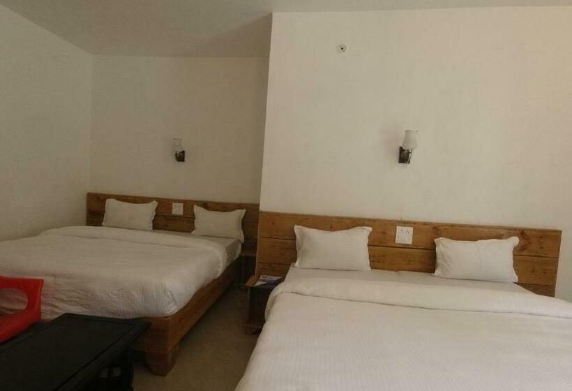 Cameră Cvadruplă Standard, H7 Stay On The Ganges, Yoga & Spa Resort, Rishikesh