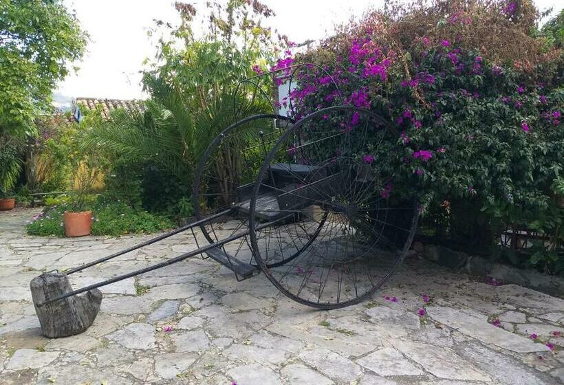 Семейный Номер, Hostal Complejoturístico Santa Isabel