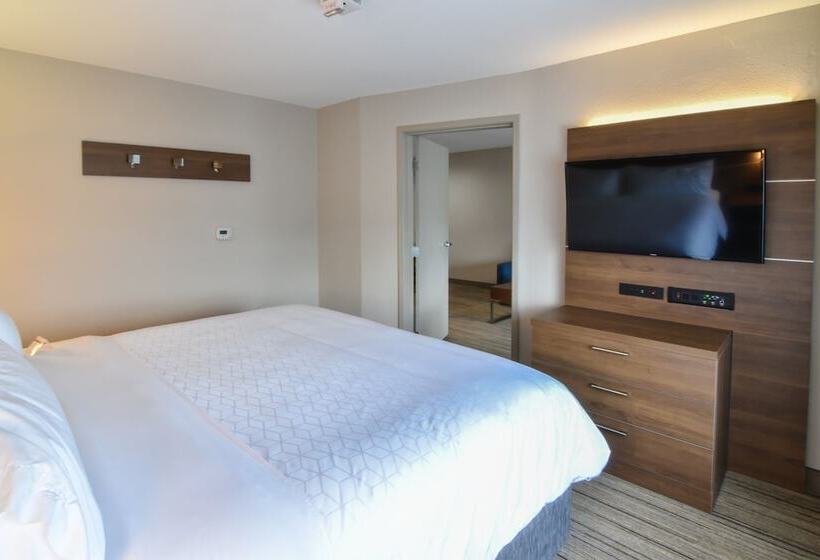 Suite Aangepast voor Gehandicapten, Holiday Inn Express & Suites   Indianapolis Northwest, An Ihg