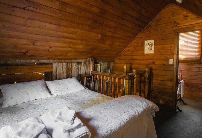 带大床的标准工作室, Capers Cottage And Barn Accommodation