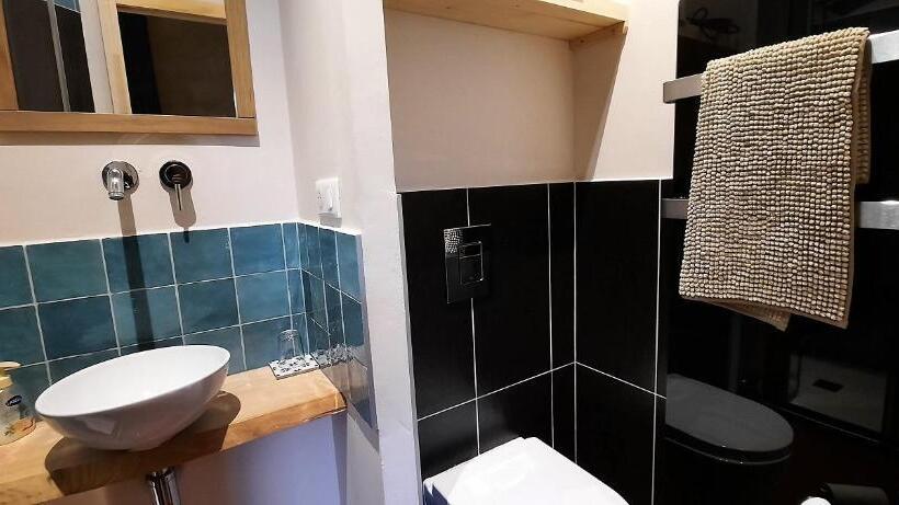 Номер Стандарт Вид на Горы, Transhumance & Cie, Studios Duplex Cheminée