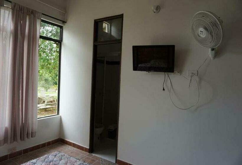 스탠다드 룸 가든 전망, Hostal Suna Vito