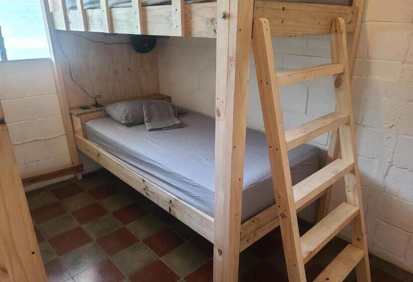 Кровать в Общей Комнате, Hammock Plantation