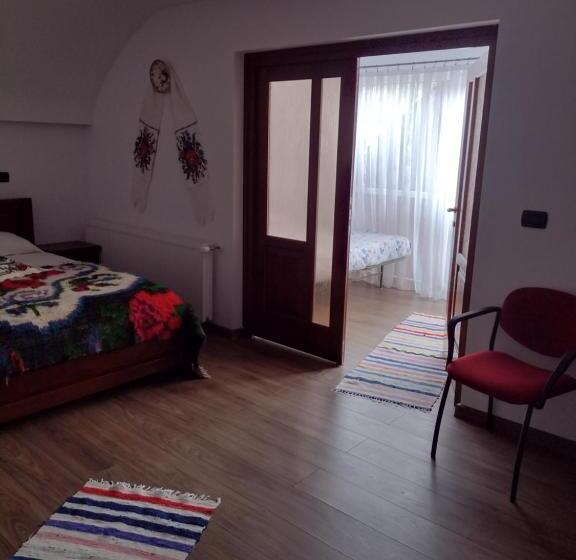 سوییت خانوادگی, Casa Ivascu Moisei