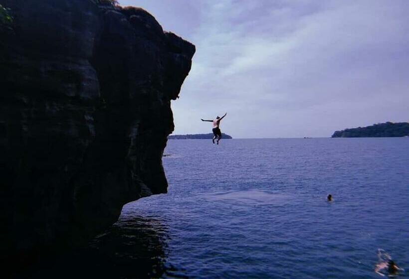 Standard Tent, Crusoe Koh Takiev Island