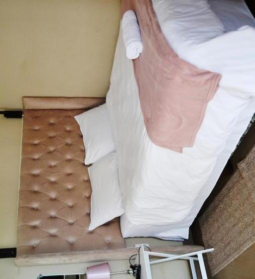 Номер Economy, Naledi Lodge & Guest Houses