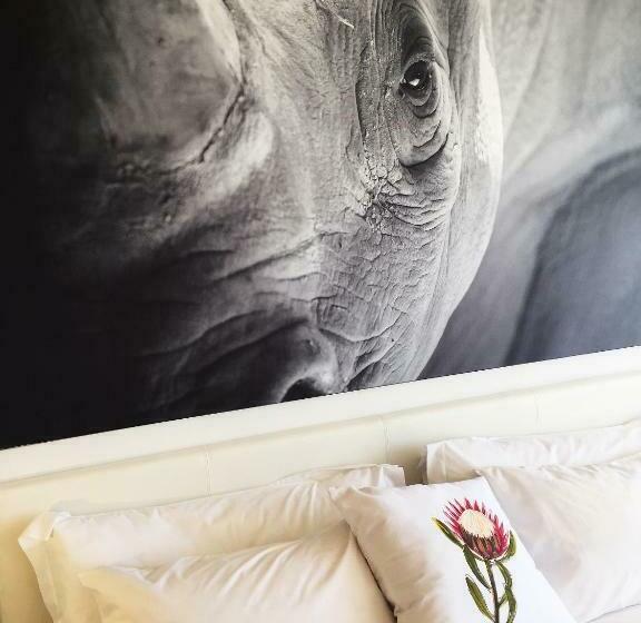 스위트 킹사이즈 침대, Peach On Beach Boutique Guesthouse