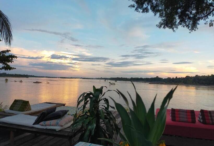 Бунгало Стандарт, Pomelo Restaurant And Guesthouse S Fishermen & A Tammarine Bungalow Riverfront   Immerse In Nature