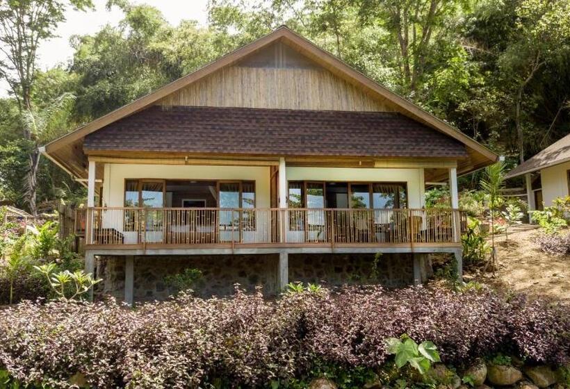 디럭스 룸 측면 바다 전망, Murex Bangka Dive Resort