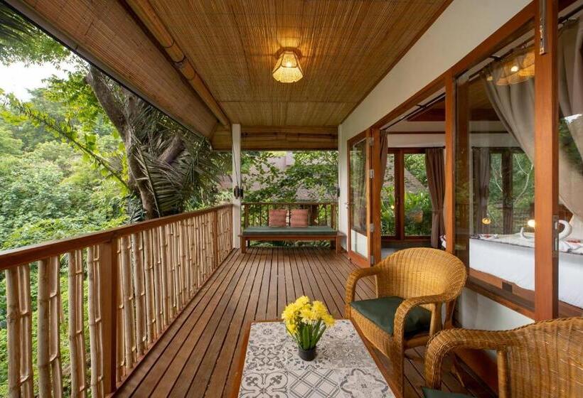 디럭스 룸 측면 바다 전망, Murex Bangka Dive Resort