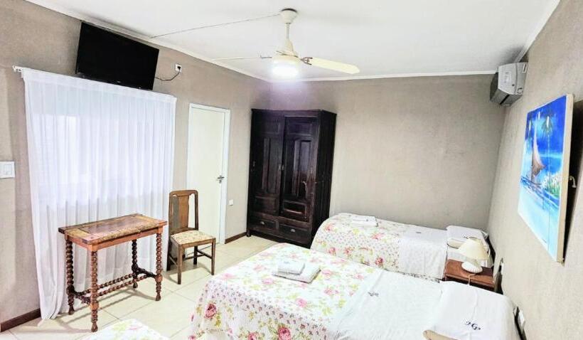 Номер Стандарт Трехместный, Nuevo Hotel Parador
