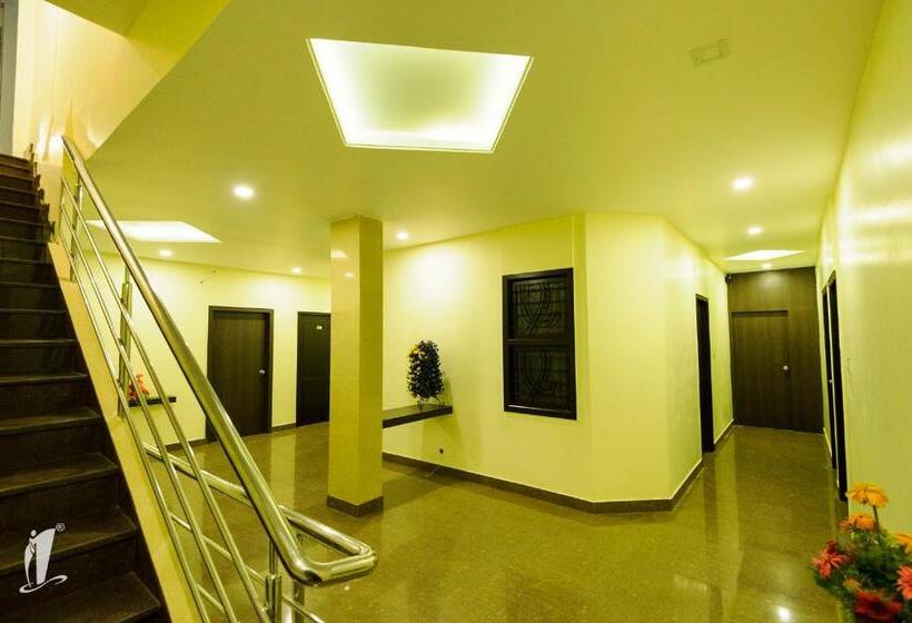 Люкс Повышенной Комфортности, Srigandha Residency  Vaccinated Staff