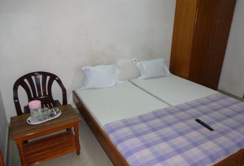 豪华房间, R M Guest House