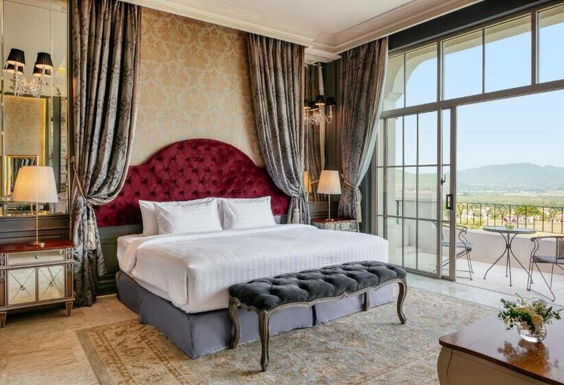 Номер Deluxe Кровать Кинг, Mövenpick Resort Khao Yai