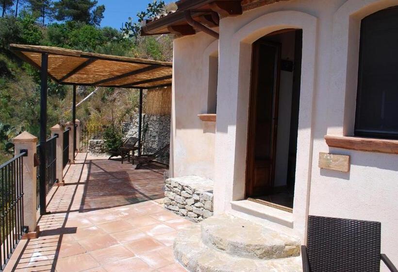 스탠다드 룸, Agunì Agriturismo E Locanda