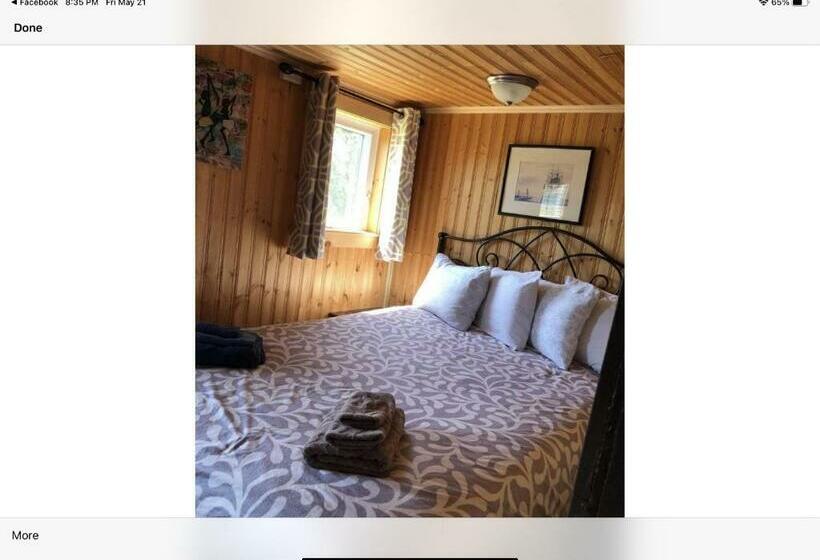 Дом 3 Спальни, Bird Island B&b Bed And Bubble