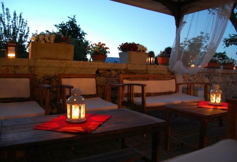 اتاق استاندارد با بالکن, Agriturismo Borgovecchio