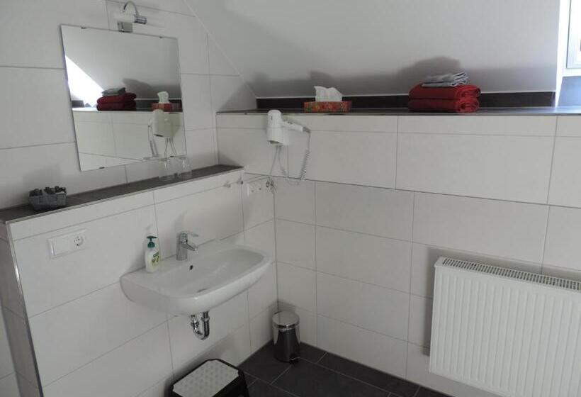 Номер Стандарт, Pension Am Kirchberg