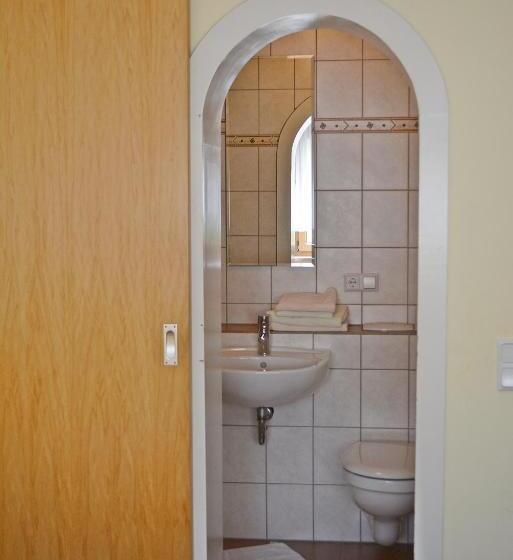 Номер Стандарт, Gasthaus Metzgerei Pension Maßem