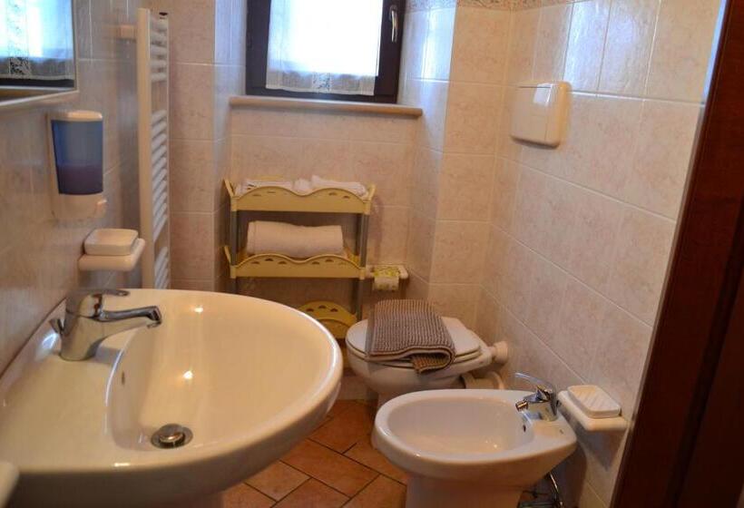 Четырехместный Номер Стандарт Вид на Сад, Agriturismo Montorso