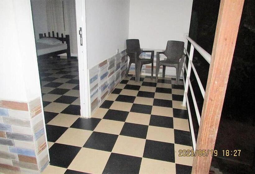 带阳台的三人标准间, Hostal Recuerdos Del Tayrona