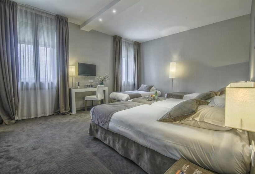 Номер Стандарт, Kyriad Orange Centre Ville 3 Stars   Hotel Restaurant   La Galerie D Art Des Princes   Provence Alpe