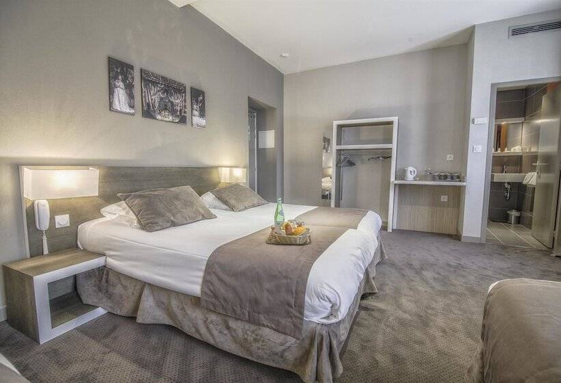 Номер Стандарт, Kyriad Orange Centre Ville 3 Stars   Hotel Restaurant   La Galerie D Art Des Princes   Provence Alpe