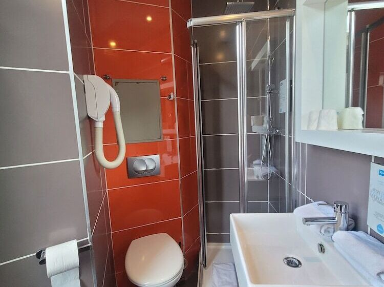 Номер Стандарт, Kyriad Orange Centre Ville 3 Stars   Hotel Restaurant   La Galerie D Art Des Princes   Provence Alpe