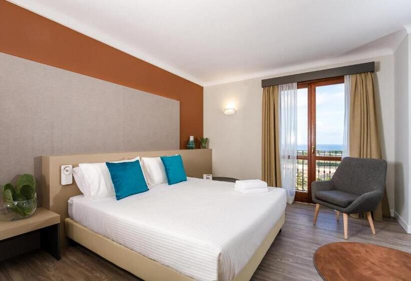 Семейный Полулюкс, Seawater Hotel Bio & Beauty Spa