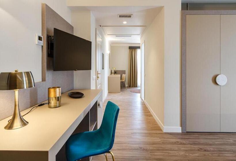 Семейный Полулюкс, Seawater Hotel Bio & Beauty Spa