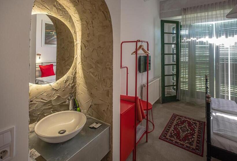 Номер Стандарт Вид на Озеро, Villa Kabala
