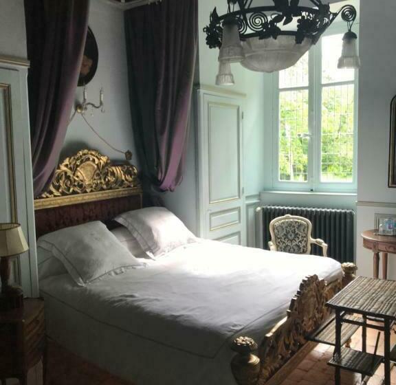 Семейный Номер, Château De Varennes