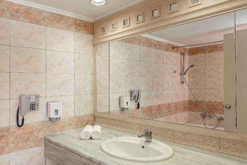 بانگلوی استاندارد با چشم‌انداز دریا, Lindos Princess Beach