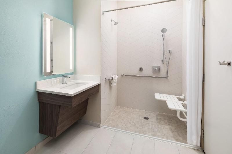 اتاق استاندارد برای معلولان, Fairfield By Marriott Inn & Suites Marathon Florida Keys