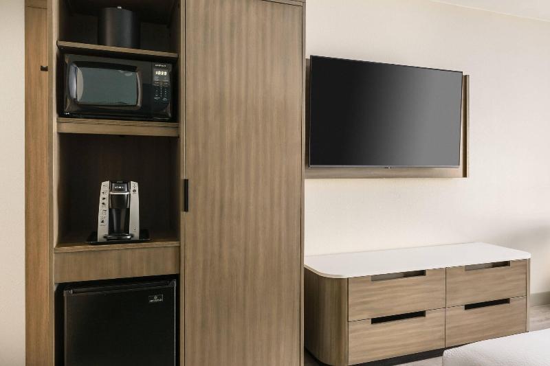 اتاق استاندارد با تخت بزرگ, Fairfield By Marriott Inn & Suites Marathon Florida Keys
