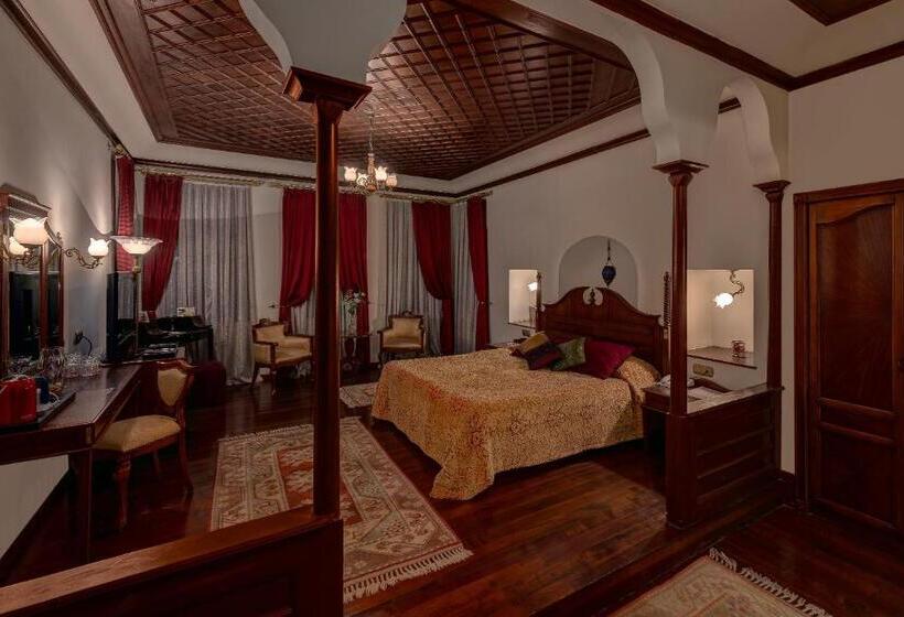 디럭스 룸, Tuvana