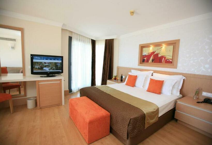 Люкс с гидромассажем, Limak Limra Hotel & Resort Kemer   Kids Concept