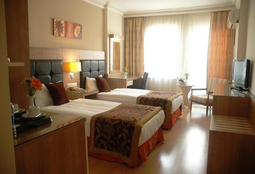 اتاق سوپریور, Suite Laguna Otel